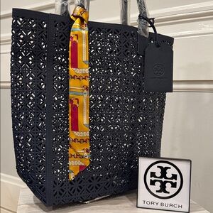 Tory Burch Tote Perforated Navy Lace Weekender PVC Beach Bag